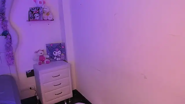 Missy_Aprill's cam snapshot