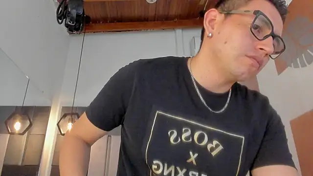 FreyrStone live sex cam