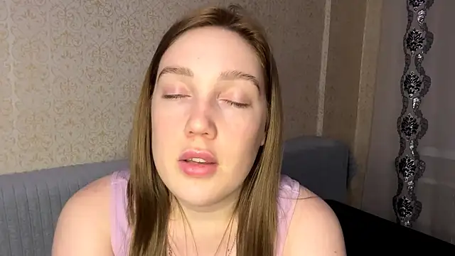 Mia_likez's cam snapshot