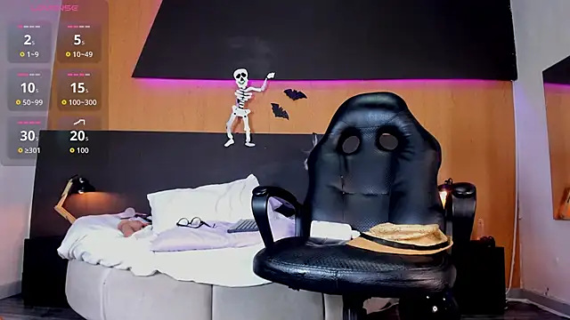 Dakota_Monroe live sex cam