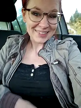 die-EinHORNY-WG live sex cam