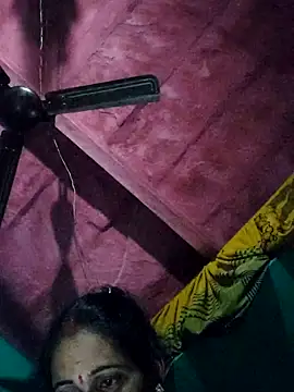 Pooja750's cam snapshot