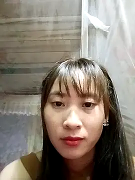 Em_xinh01 live sex cam