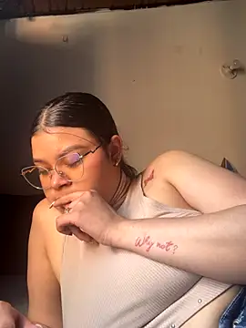 Tharafresneda_'s web cam