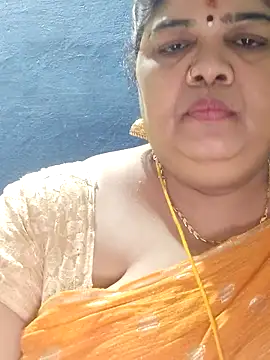 tamilthanushri live sex cam