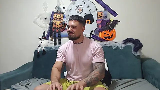 Tiberius_hunk live sex cam