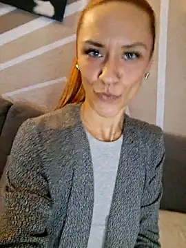 SlimBellaa's cam snapshot