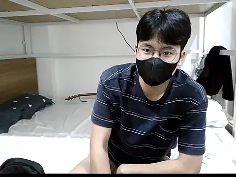 Gwencloudy live sex cam