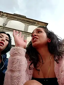 Moon_And_Sunn's cam snapshot