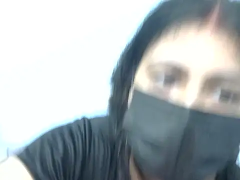 Crazy-Couple-Line's cam snapshot