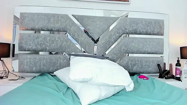 Karla-Lin's cam snapshot