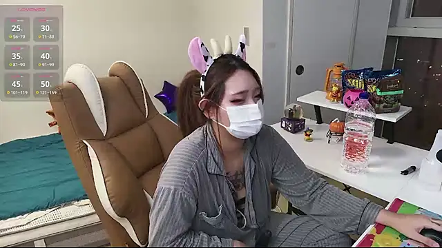 Milk_Sola live sex cam