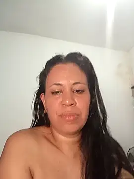 LeilaTaylor's cam snapshot