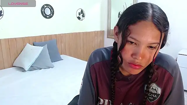 Adriana_Belle's cam snapshot