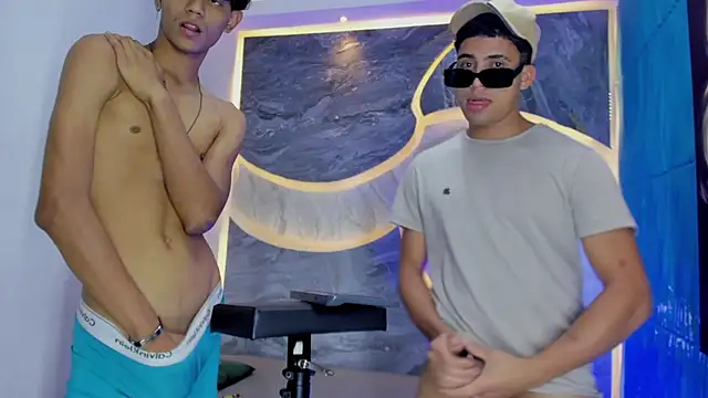 Play_boys_Hot2 live sex cam