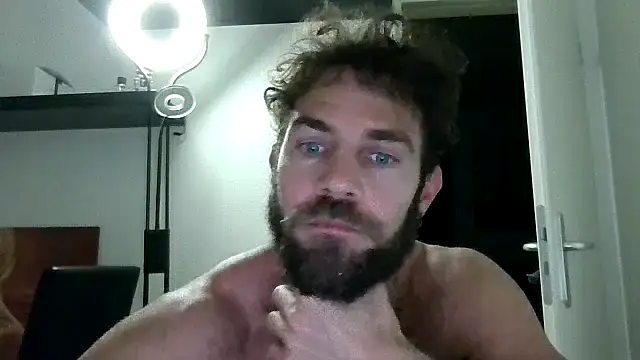 alpha-hunk's cam snapshot