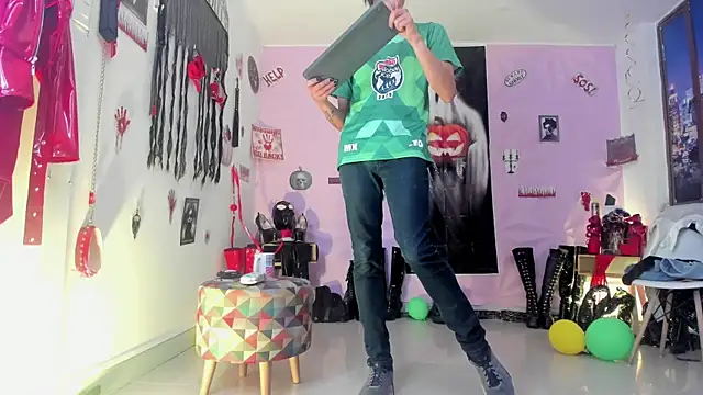 NicolleDiamonds_cg live sex cam