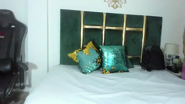 SeleniHot's cam snapshot