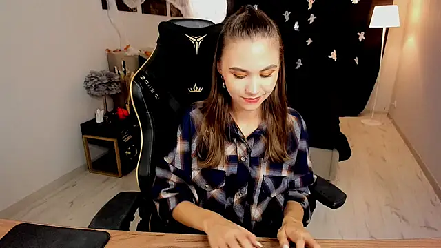 EllaCurtis live sex cam