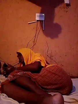 cute_naimah live sex cam