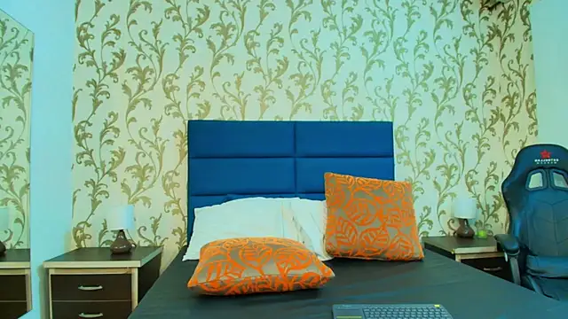 Gaby_Montero's cam snapshot