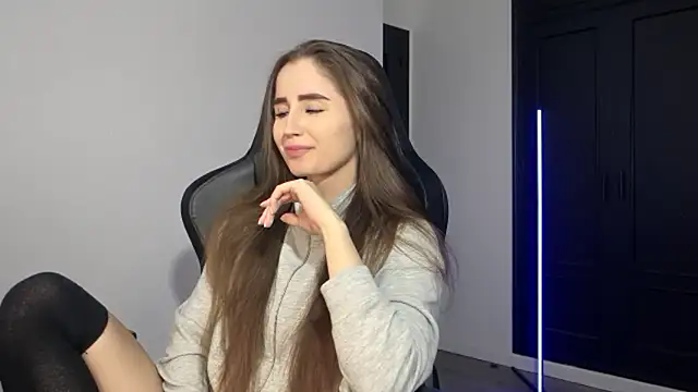 -KroshkaEnot-'s cam snapshot