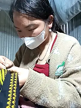 may-squirl's cam snapshot