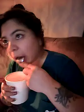 kimmiakiss22's cam snapshot