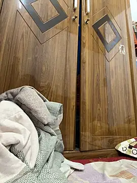 July-Asian's cam snapshot