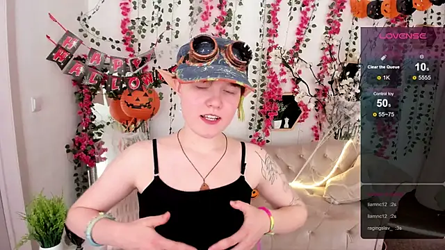 DreamyLuna's cam snapshot