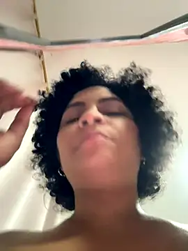 Tana_latin's cam snapshot