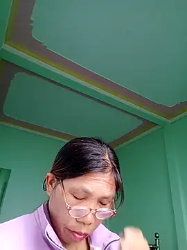 bella-la's cam snapshot