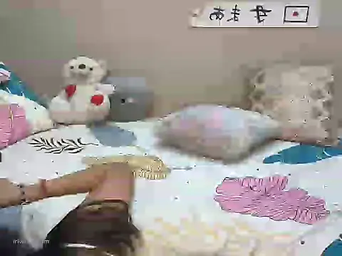 SchoolGirl_Sona's cam snapshot