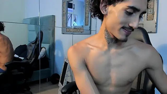 Mr_Strike live sex cam