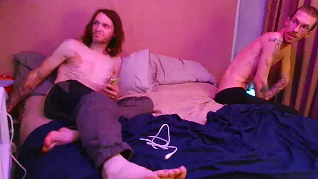 EllaMira44 live sex cam