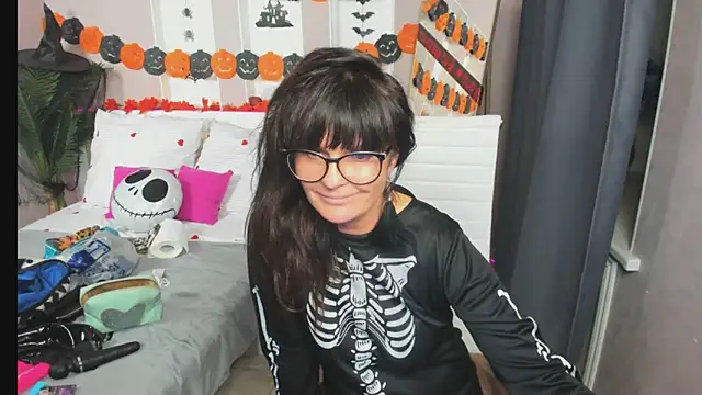 EricaAndPenelopa's cam snapshot