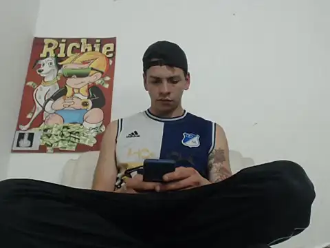 Thomasjons_'s cam snapshot