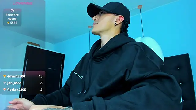 Lobo_17_'s cam snapshot