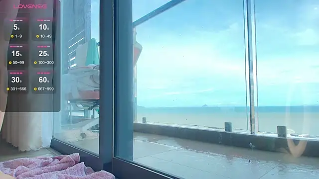 minamoons live sex cam