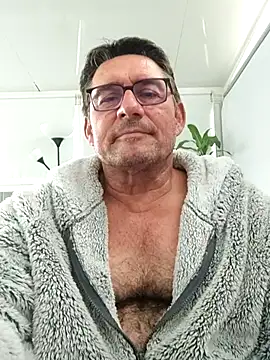 phil_truck_exhib's cam snapshot