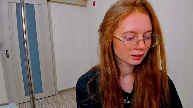 Fire_Luna's cam snapshot