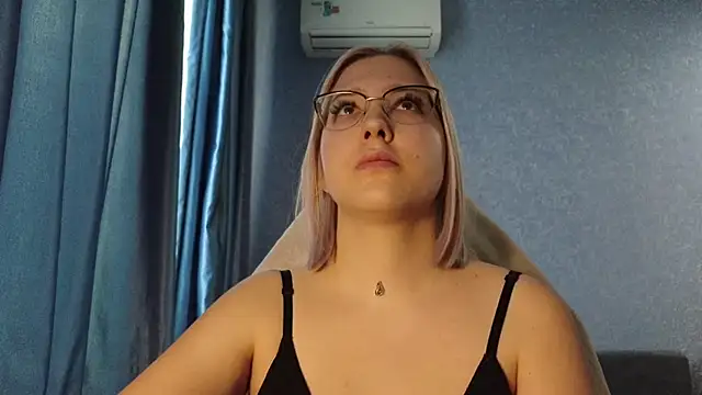 HotBrandyX live sex cam