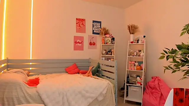 Lily_Young's cam snapshot