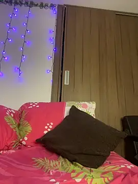 Charlotee_'s cam snapshot