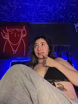 Sophie_LS's cam snapshot