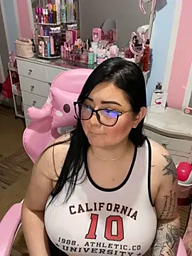 Madiiison333's cam snapshot