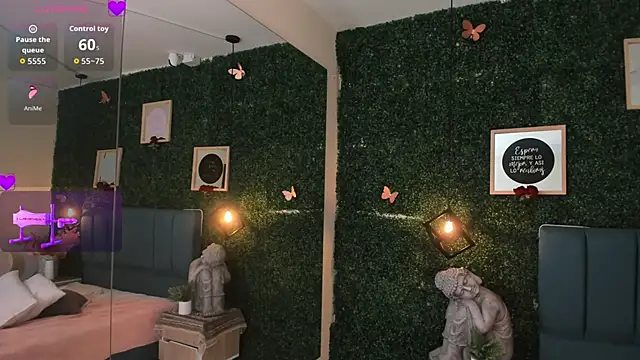 Rubyvixxen_'s cam snapshot