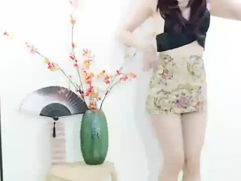 IreneIrene's cam snapshot