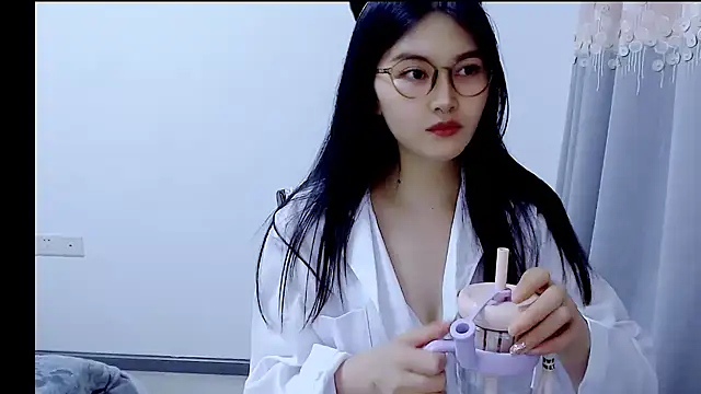 Little-sweet's cam snapshot