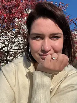 KikiWatson live sex cam